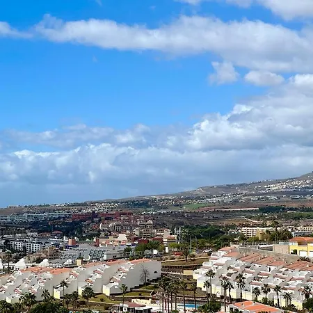 Διαμέρισμα With Sea View Island Village *